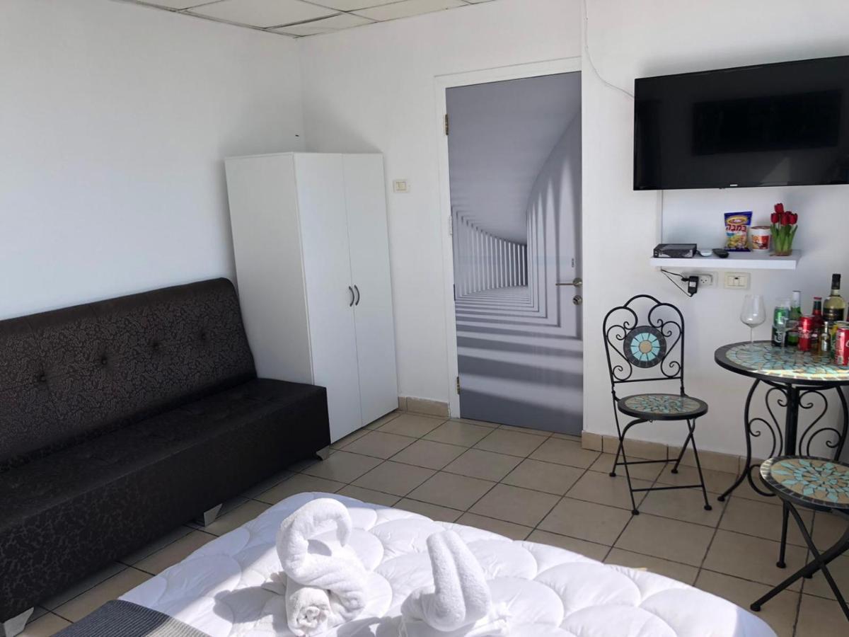Sea Line Hotel From R&A Group Bat Yam Extérieur photo
