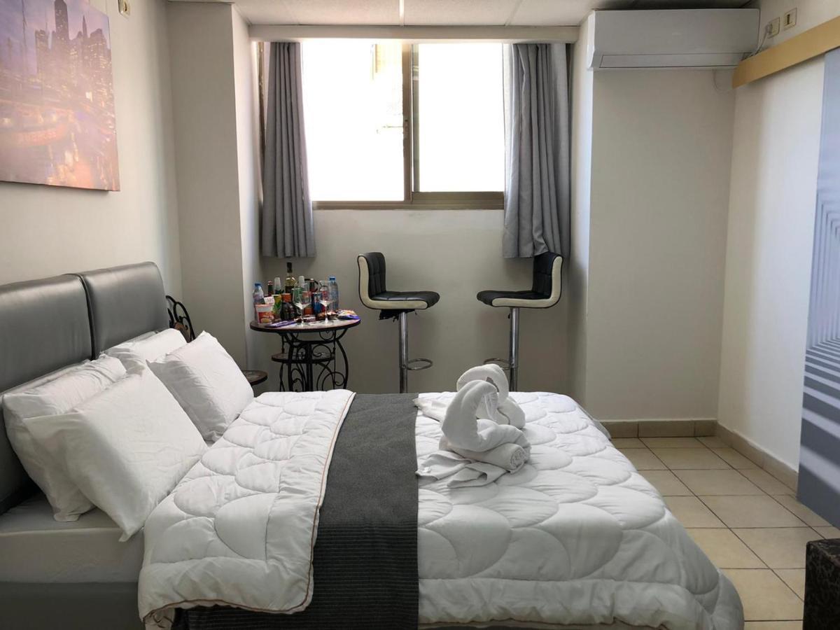 Sea Line Hotel From R&A Group Bat Yam Extérieur photo