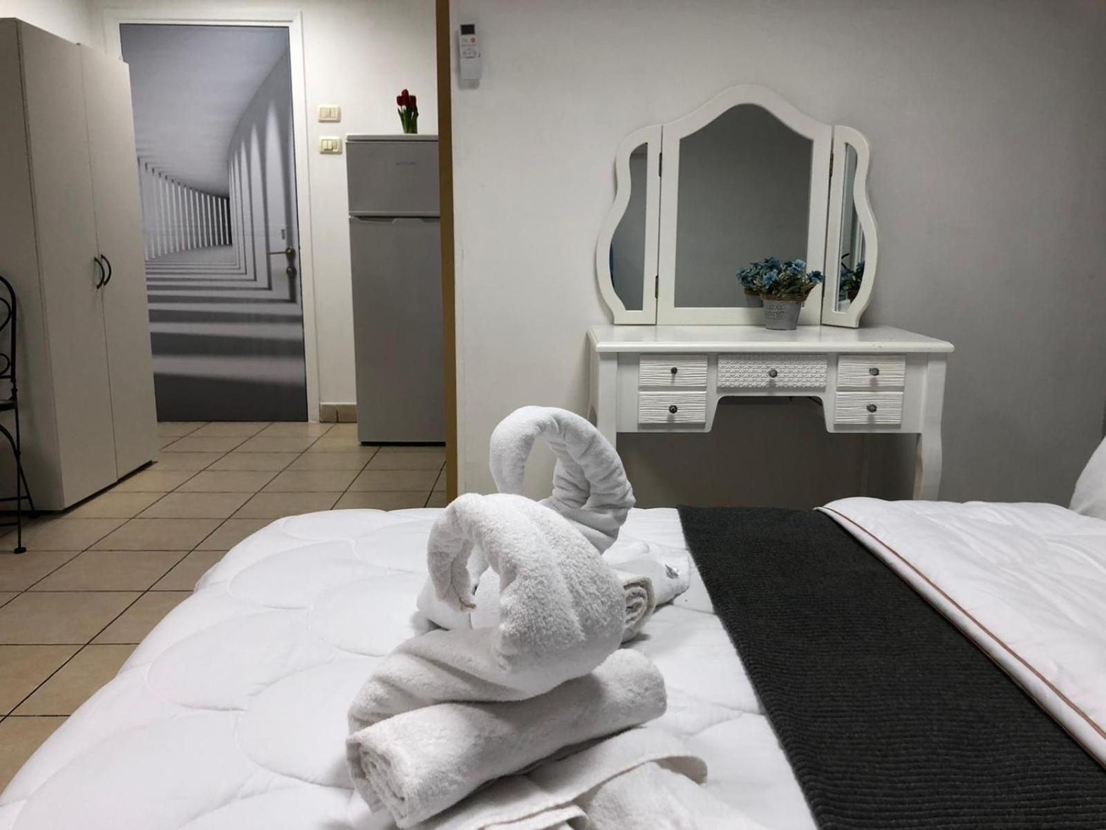 Sea Line Hotel From R&A Group Bat Yam Extérieur photo